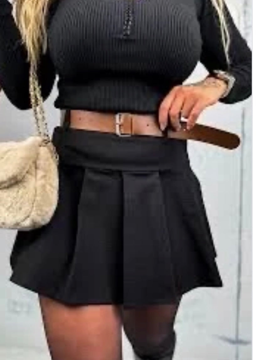Jupe short suédine noir + ceinture