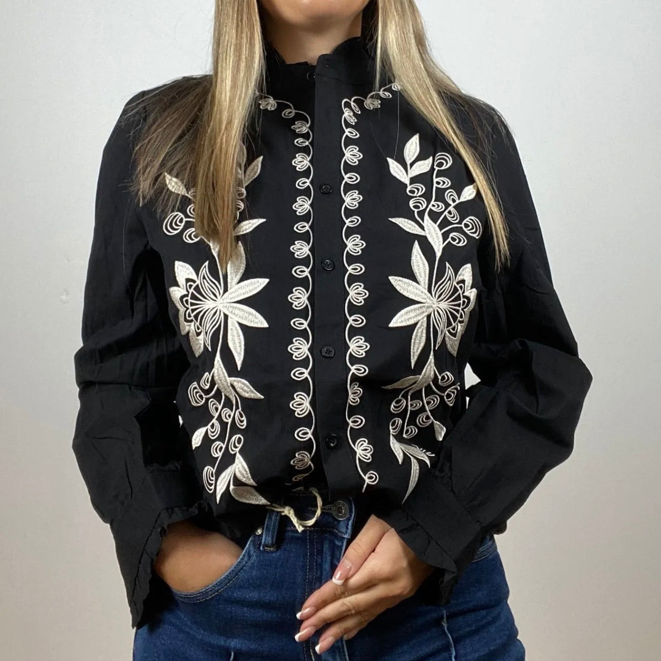 Chemise brodé noir 🖤
