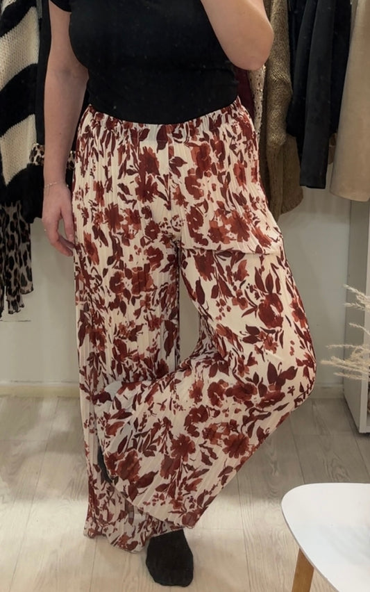 Pantalon plissé bordeaux